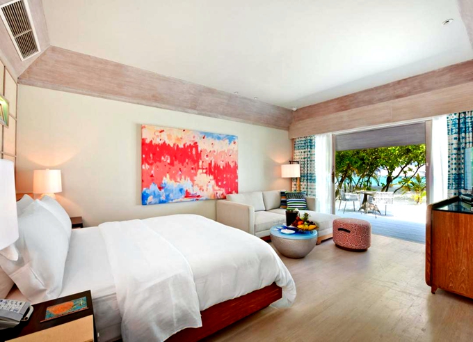 房型内部设施图片参考，如无边泳池与电视及音响， 静谧家庭沙滩泳池别墅-Retreat Family Beach Pool Villa maldievs(肯尼呼拉岛|卡努呼拉 Kanuhura Maldives) 